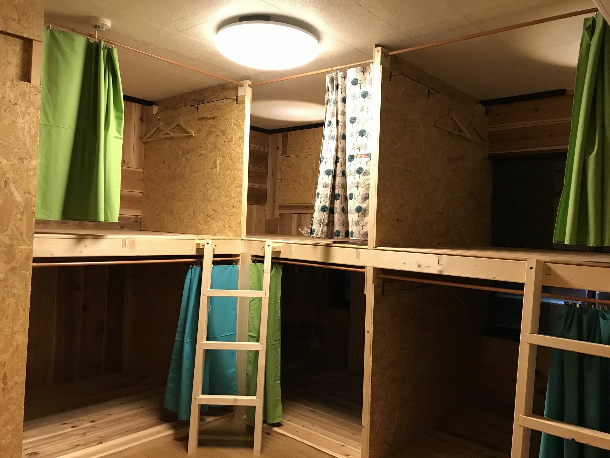 Guesthouse Daruma Takayama  Extérieur photo