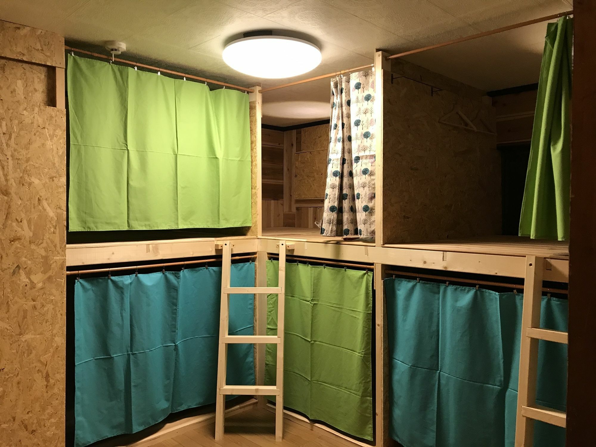 Guesthouse Daruma Takayama  Extérieur photo